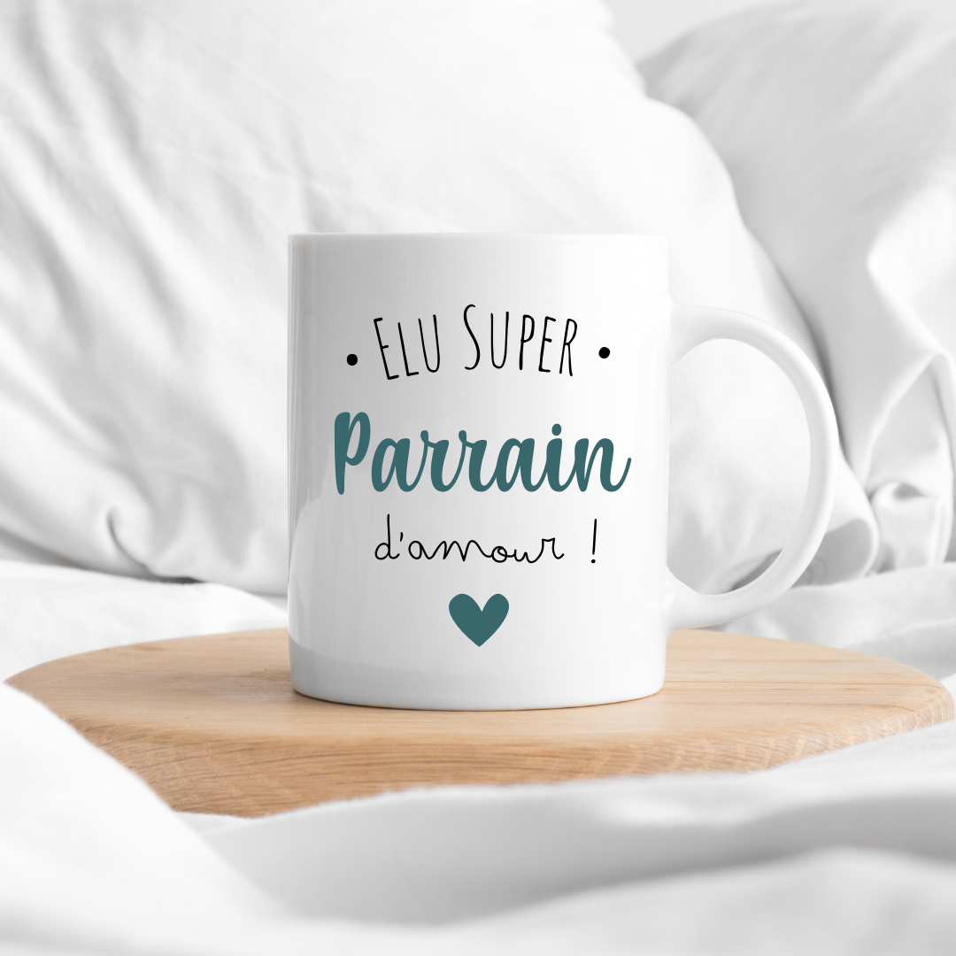 Mug "Élu Super Parrain" emballé dans une jolie boîte cadeau