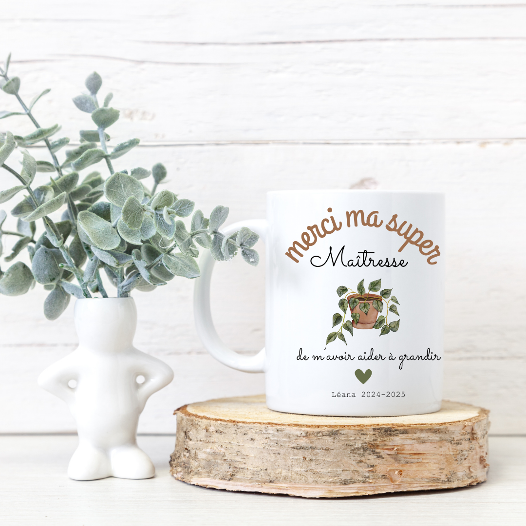 Mug "Merci Ma Super Maîtresse" dans une boîte cadeau personnalisée avec un espace pour écrire un petit mot.