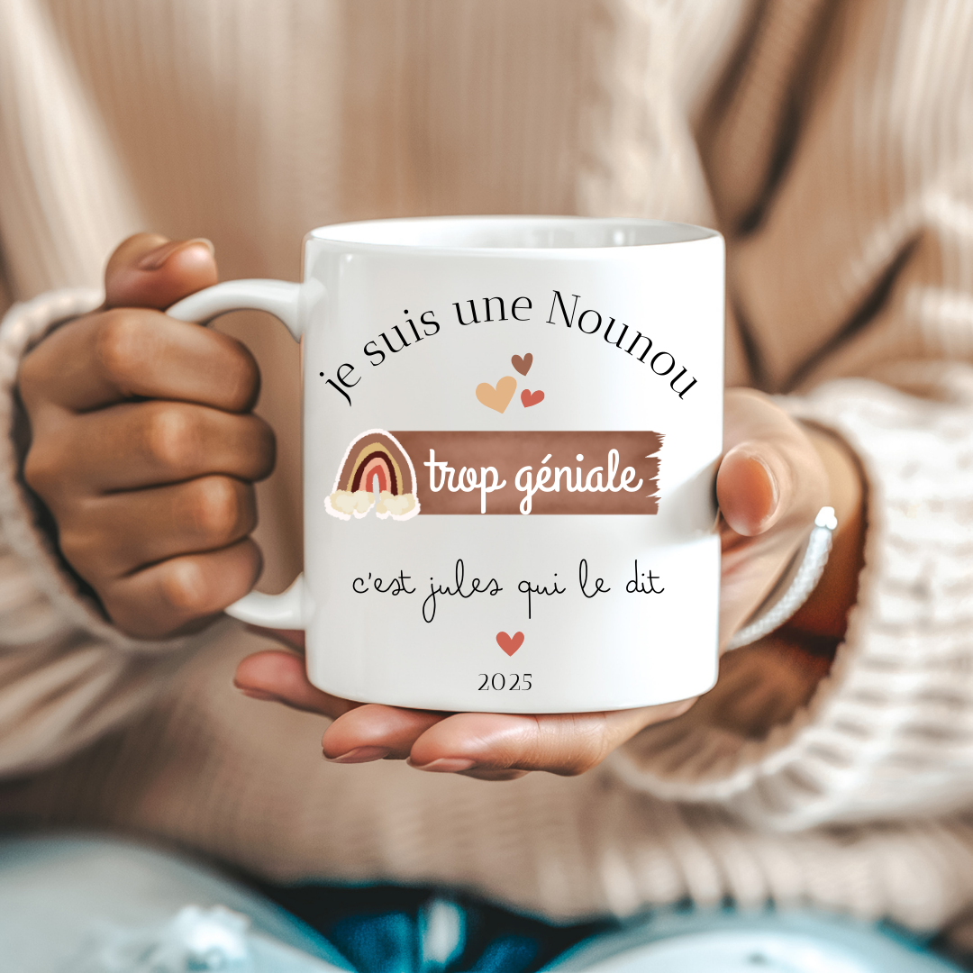 Mug "Merci Ma Super Maîtresse" dans une boîte cadeau personnalisée avec un espace pour écrire un petit mot.
